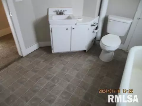 2427 5th Ave, Moline, IL 61265 photo 17