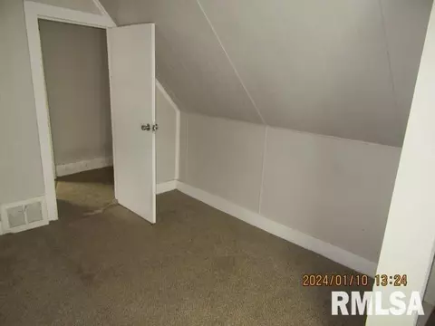 2427 5th Ave, Moline, IL 61265 photo 14