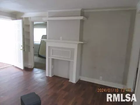 2427 5th Ave, Moline, IL 61265 photo 3