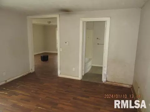 2427 5th Ave, Moline, IL 61265 photo 8