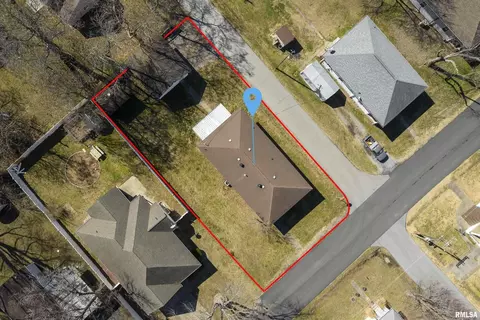 1301 E Parham St, Marion, IL 62959 photo 21