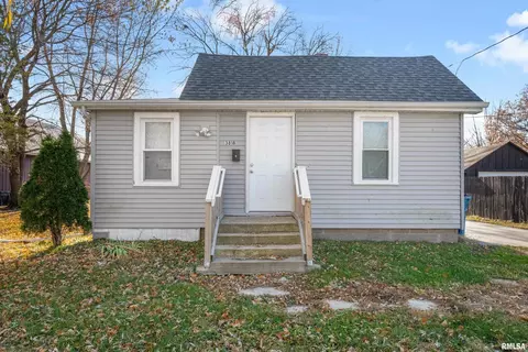 3818 4th Ave, East Moline, IL 61244