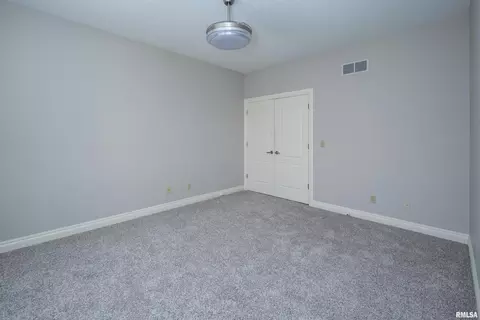 18677 270th St, Eldridge, IA 52748 photo 23