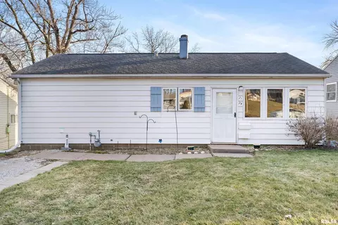 3129 W 1st St, Davenport, IA 52804