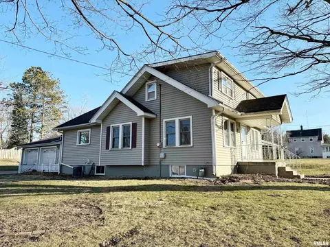 300 S Beach St, Kewanee, IL 61443 photo 3