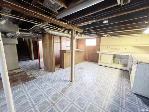 300 S Beach St, Kewanee, IL 61443 photo 15
