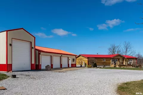 17617 Old Frankfort Rd, West Frankfort, IL 62896