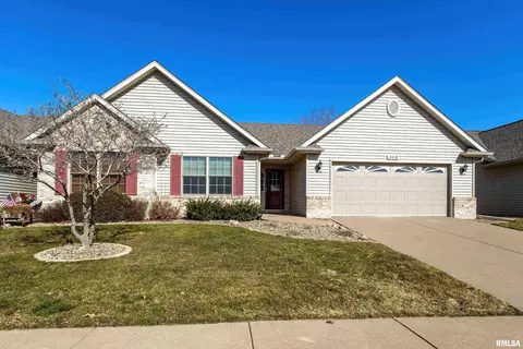 308 Walker Way, Blue Grass, IA 52726