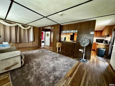 817 Bramlet St, Eldorado, IL 62930 photo 20