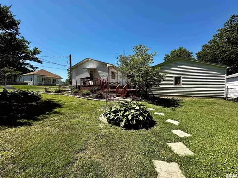 817 Bramlet St, Eldorado, IL 62930 photo 15