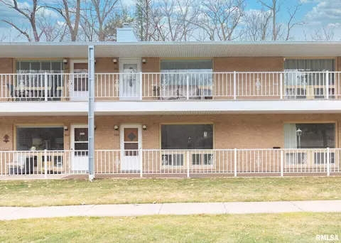 1104 Kimberly Rd #205, Bettendorf, IA 52722