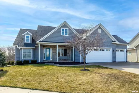 6219 Hess Ct, Bettendorf, IA 52722