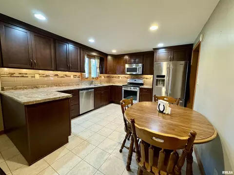 2661 85th Ave, Viola, IL 61486 photo 4