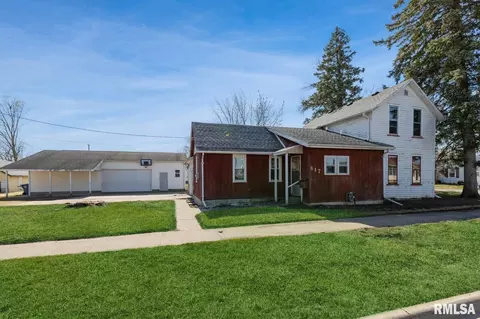 617 Buell Ave, Clinton, IA 52732