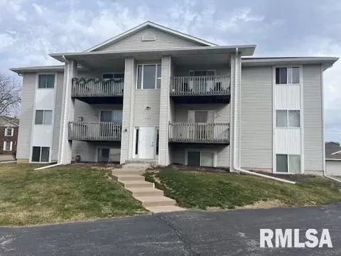 4165 Mallard Ct #8, Bettendorf, IA 52722