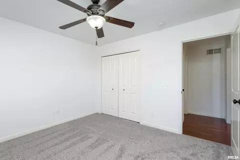 1714 E 6th St, Coal Valley, IL 61240 photo 6