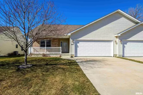 1714 E 6th St, Coal Valley, IL 61240
