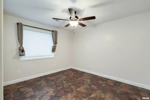1714 E 6th St, Coal Valley, IL 61240 photo 25