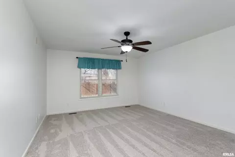 1714 E 6th St, Coal Valley, IL 61240 photo 16