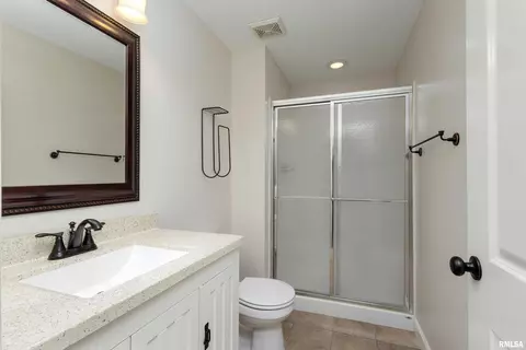1714 E 6th St, Coal Valley, IL 61240 photo 23