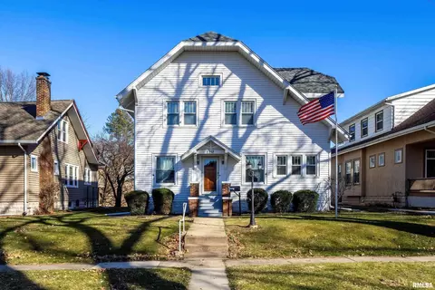 2217 N Ripley St, Davenport, IA 52803