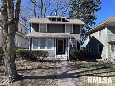 2208 Eastern Ave, Davenport, IA 52803