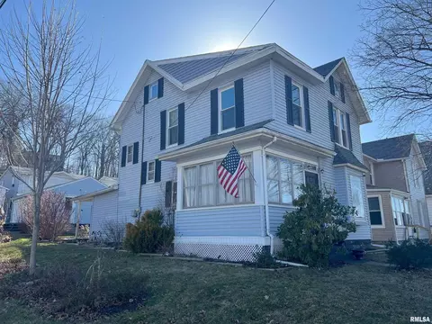754 17th Ave, East Moline, IL 61244