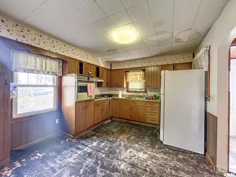 1808 33rd St, Moline, IL 61265 photo 3