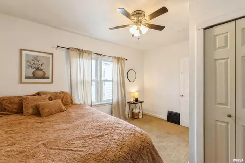 1108 W Main St, Thomson, IL 61285 photo 11