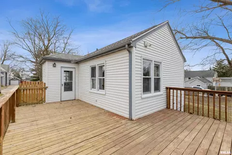 1108 W Main St, Thomson, IL 61285 photo 3