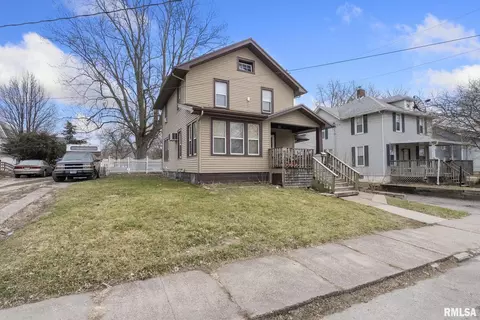 1321 Farnam St, Davenport, IA 52803