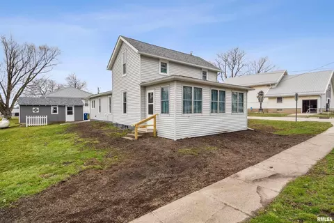 237 1st North Ave, Oxford Junction, IA 52323