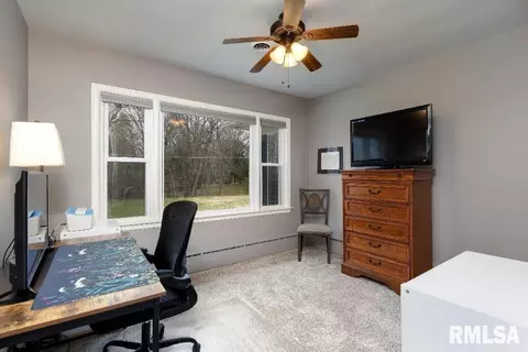 2819 26th St, Moline, IL 61265 photo 14