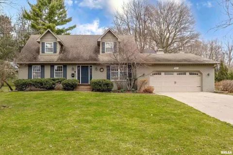 442 Mississippi Blvd, Bettendorf, IA 52722