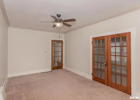 2319 6th St, Moline, IL 61265 photo 6