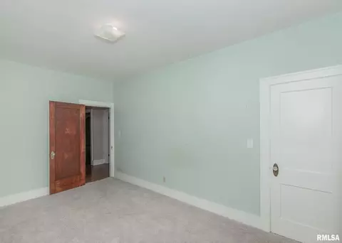 2319 6th St, Moline, IL 61265 photo 18