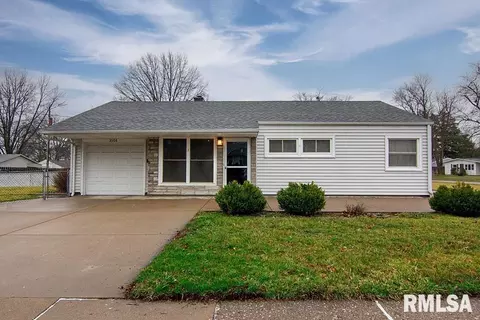 3506 W Lombard St, Davenport, IA 52804