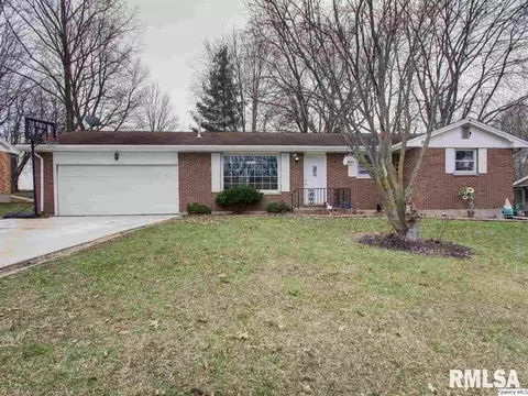 1908 Golden Grv, Quincy, IL 62301