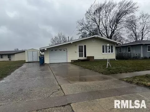 1301 7th Ave, Camanche, IA 52730