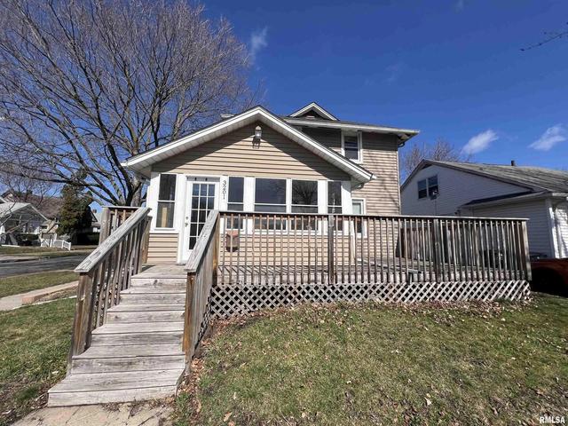 3201 17th Ave, Rock Island, IL 61201