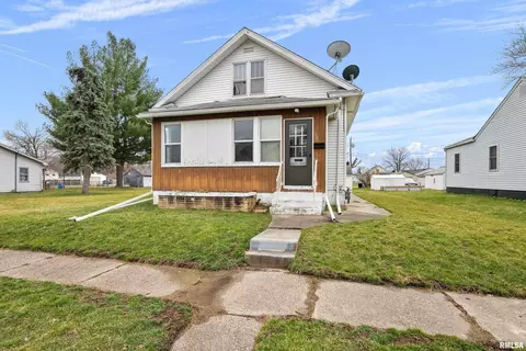 3631 Orchard Ave, Davenport, IA 52802