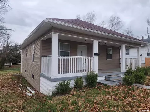 2116 1st St, Eldorado, IL 62930 photo 2