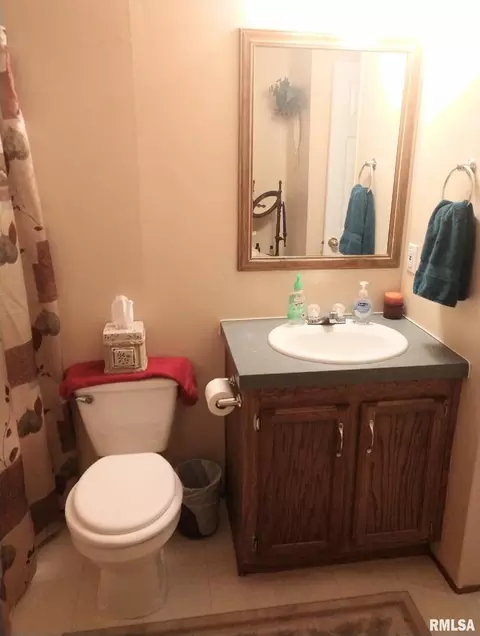 300 W 15th St, Christopher, IL 62822 photo 22