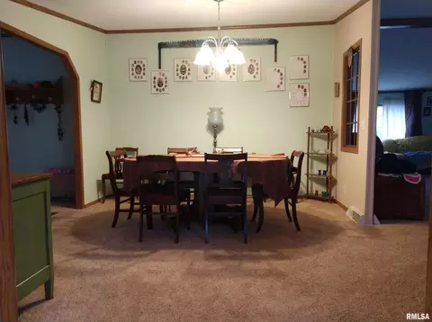 300 W 15th St, Christopher, IL 62822 photo 5