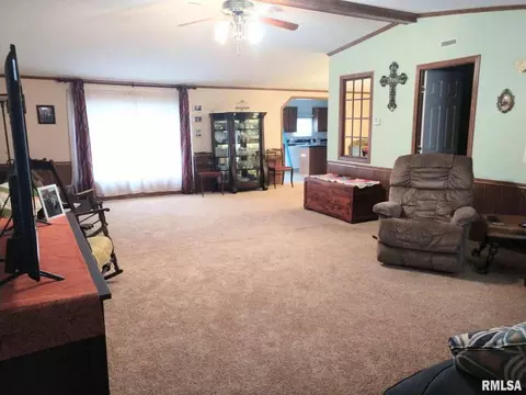 300 W 15th St, Christopher, IL 62822 photo 7