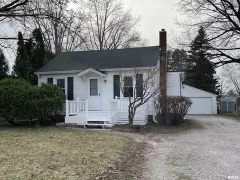 3205 39th St, Moline, IL 61265