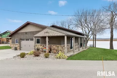 5450 Webb Rd, Thomson, IL 61285