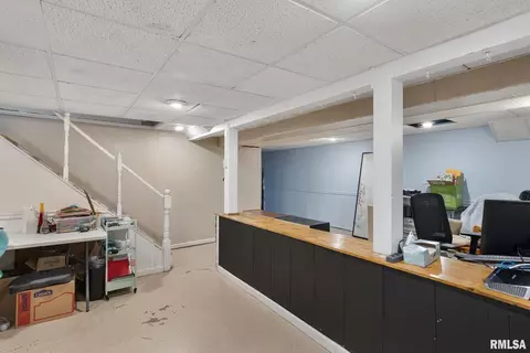 823 S Spring St, Geneseo, IL 61254 photo 9