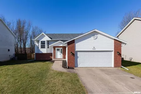 6526 Silver Creek Dr, Davenport, IA 52806