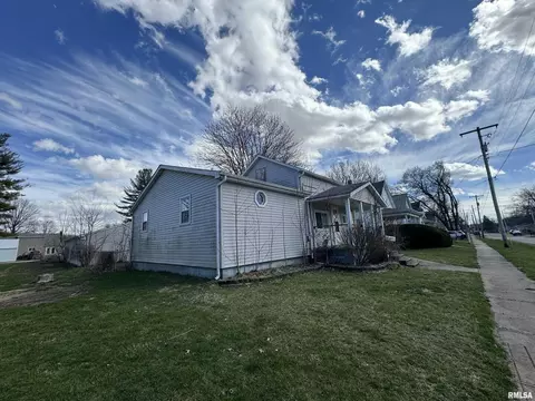 920 N Walnut St, Kewanee, IL 61443 photo 2